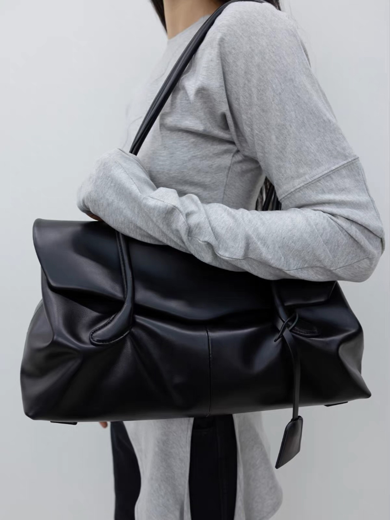 Leatherwork Designs - ブランドデザイナーによる、大容量のホーボー型ショルダーバッグ。エレガントなフラップ付きトートバッグ。2027年、高品質で、仕事や通勤に最適な、洗練されたデザインの女性用ハンドバッグ。