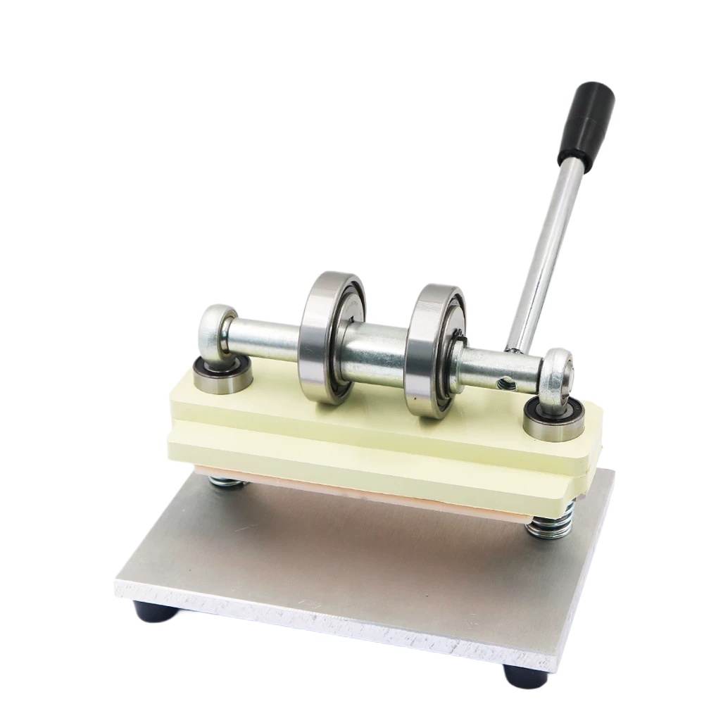 Leatherwork Hand Press - 1個入り、手動式カッター。皮革加工やDIYのスタンピング、パターン作成に最適な、15cmの幅で使える。